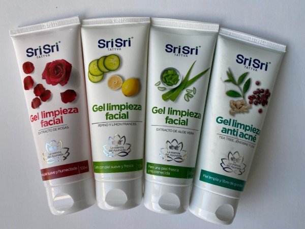 Producto - Gel Limpiador Facial Sri Sri Tattva 100 ml