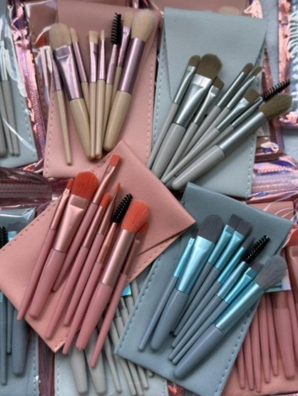 Producto - TEI SET (BROCHAS+ESTUCHE)