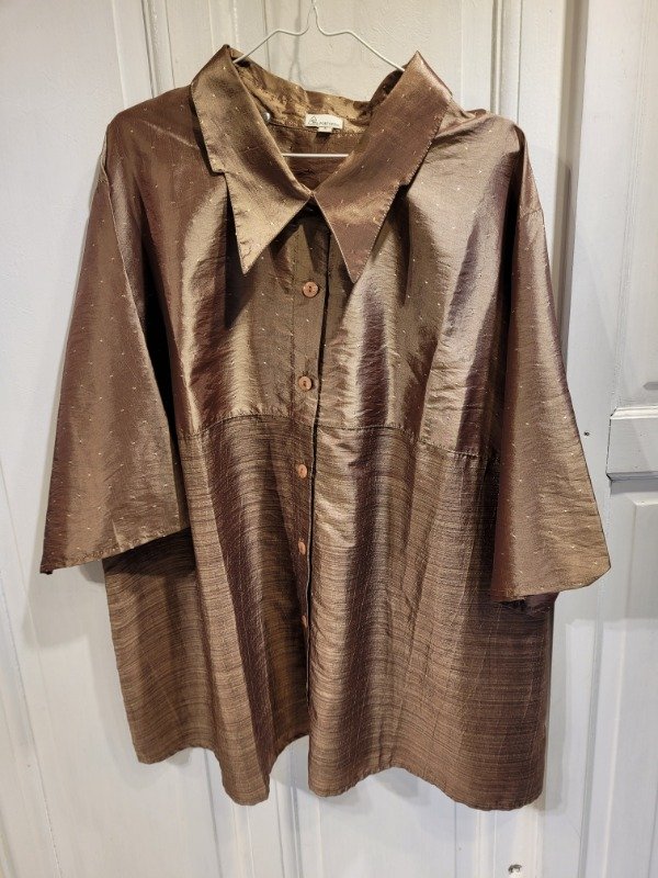 Producto - Camisa PORTOFEM marrón brillosa estrellas- Talle XXXL-PRECIO: 50X