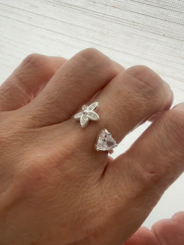 Producto - Anillo ajustable flor/corazón plata 925