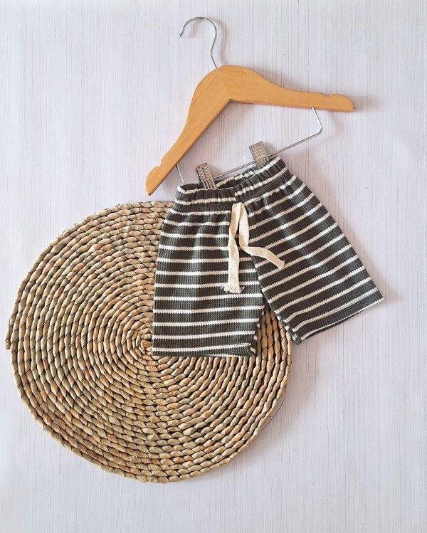 Producto - Short Wafle Panal Líneas Verde