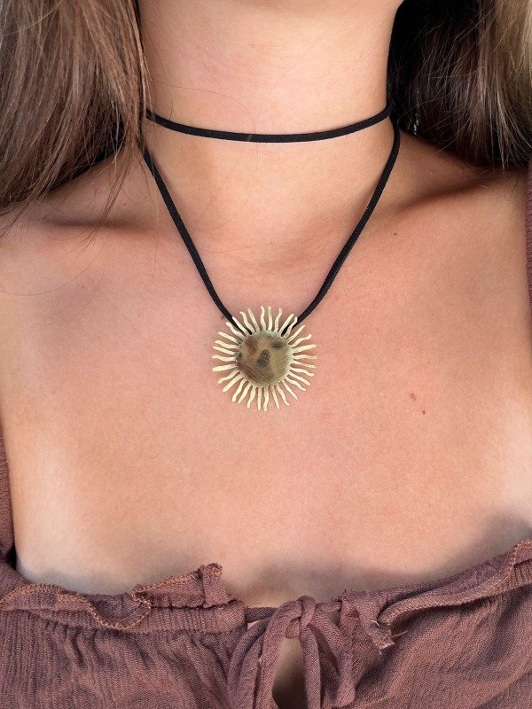 Producto - Collar sol de mayo