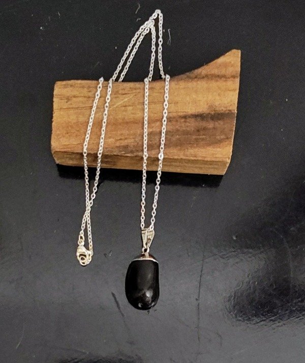 Producto - Collar con Piedra Onix Engarzada