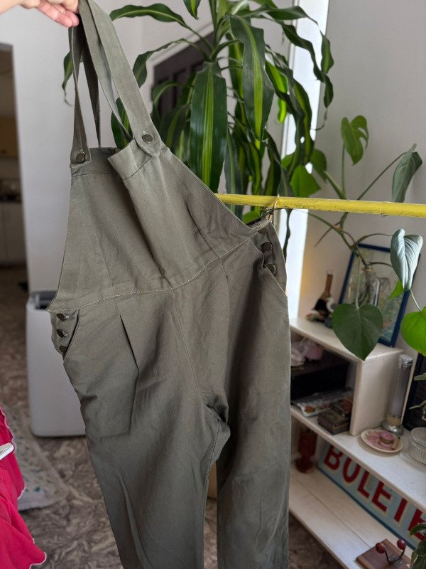 Producto - JARDINERO OLIVA