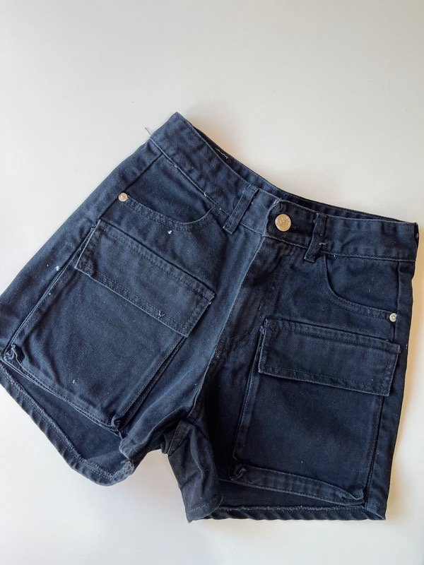 Producto - Shorts de Jeans Cargo Negro