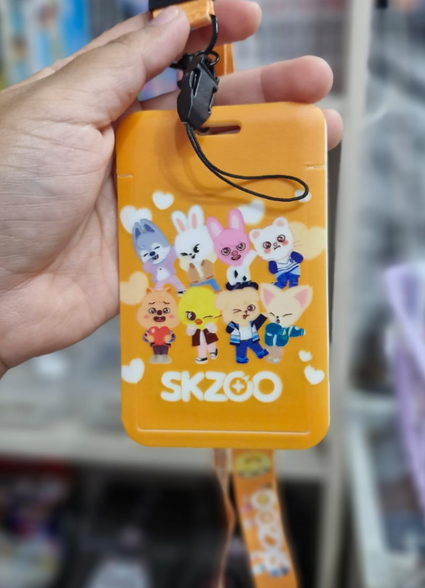 Producto - STRAY KIDS - PORTASUBE SKZOO NARANJA