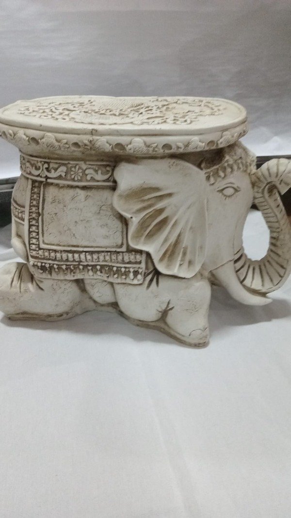 Producto - ELEFANTE con MESITA