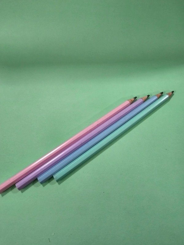 Producto - Lapiz negro HB cuerpo PASTEL x unidad