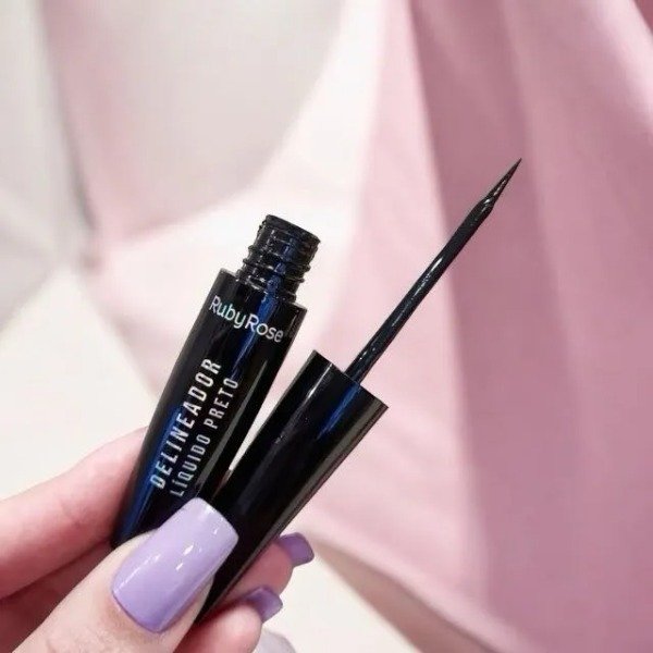 Producto - Delineador punta extra fina waterproof - Ruby Rose