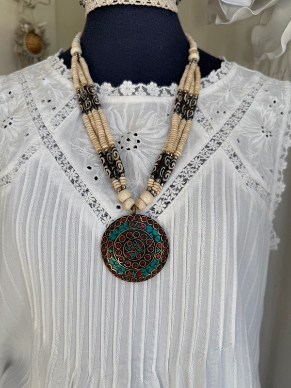 Producto - Collar India