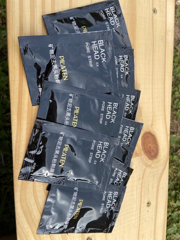 Producto - Mascarilla de puntos negros