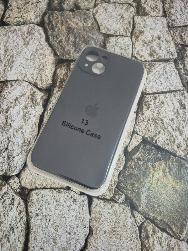 Producto - Funda silicone case cubrecamara con logo Iphone 13 gris oscuro