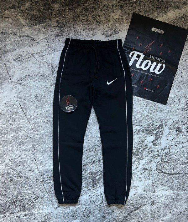 Producto - Pantalón NIKE LINE Negro