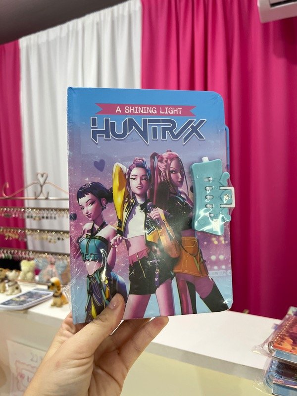 Producto - Agenda HUNTRIX con birome y contraseña