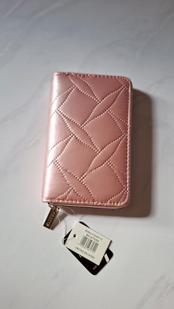 Producto - Billetera rosa mediana pratys