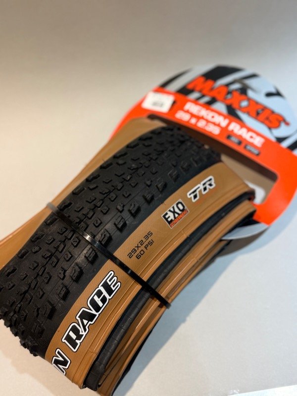 Producto - Cubierta MAXXIS Rekon Race 29x2.35