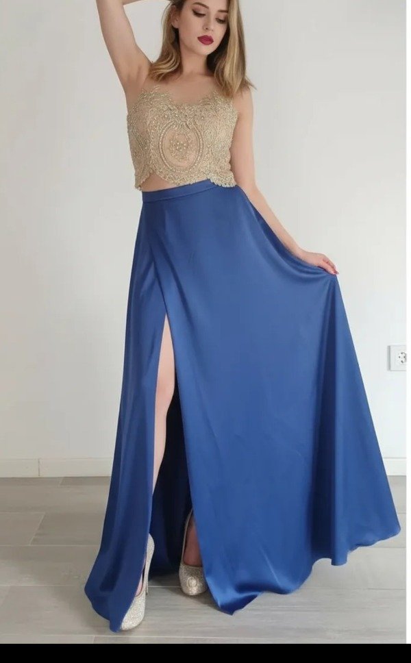 Elegancia en 2 piezas top bordada y falda con tajo — imagen 5