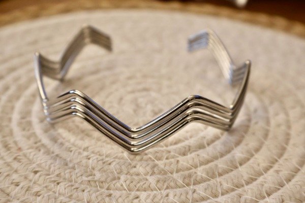 Producto - Brazalete ZigZag acero blanco
