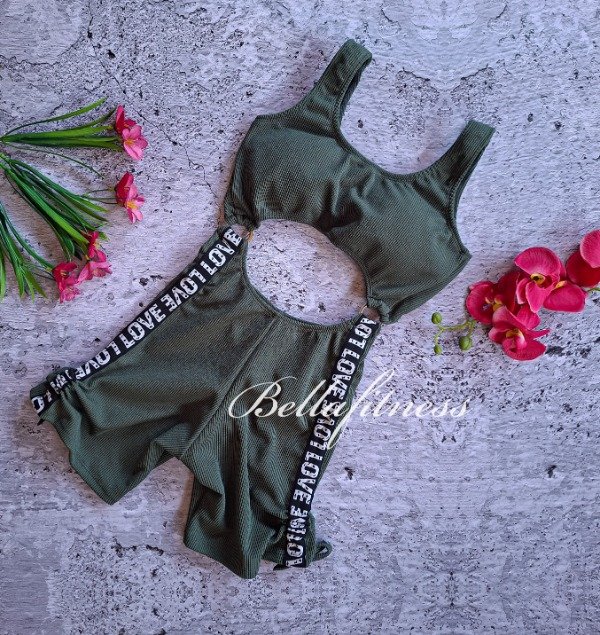 Producto - Macaquinho Love Talles M  Verde Oliva