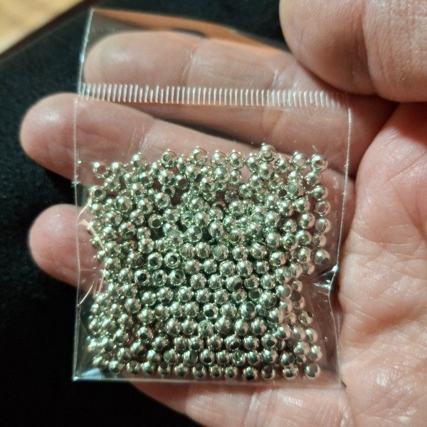 Producto - Perlita bolita metalica plateada 3 mm