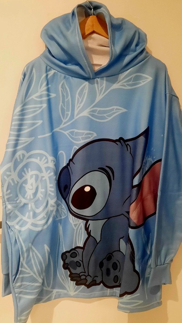 Producto - Buzo polar con capucha Stitch tierno