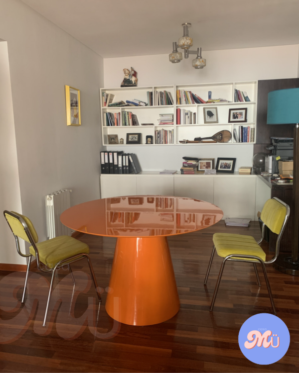 Producto - Mesa de Comedor 120 diam. base CONO / HONGO - Fibra de vidrio COLOR