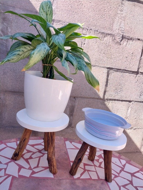 Producto - Apoya macetas o comedero elevado 20x20cm aprox (POR ENCARGUE)