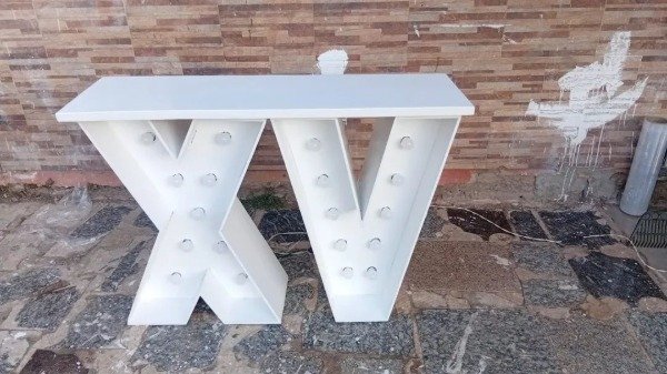 Producto - Mesa Letras /número reforzadas con luces