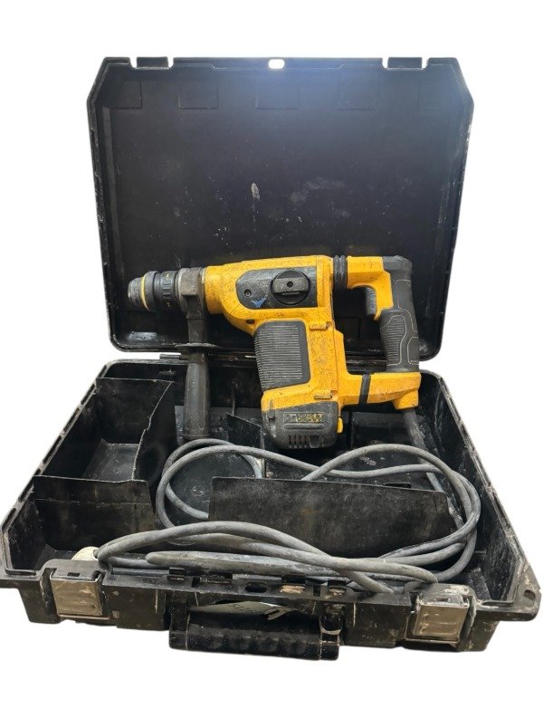 Producto - Rotomartillo sds plus Dewalt 1000 Watts 3 Funciones 4.2 Joules USADO