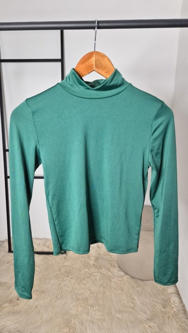 Producto - Polera verde