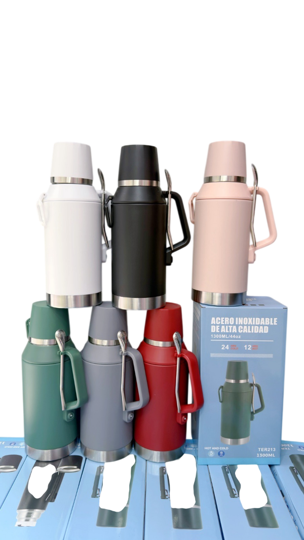 Producto - TERMO 1300 ML +  BOMBILLA NEGRO - 0