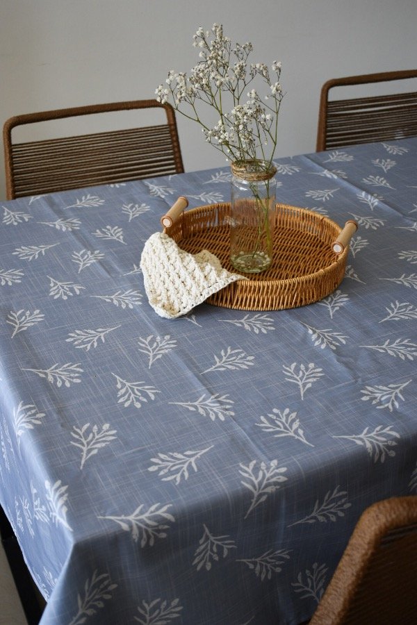 Producto - Mantel Antimanchas Capullos Azul claro