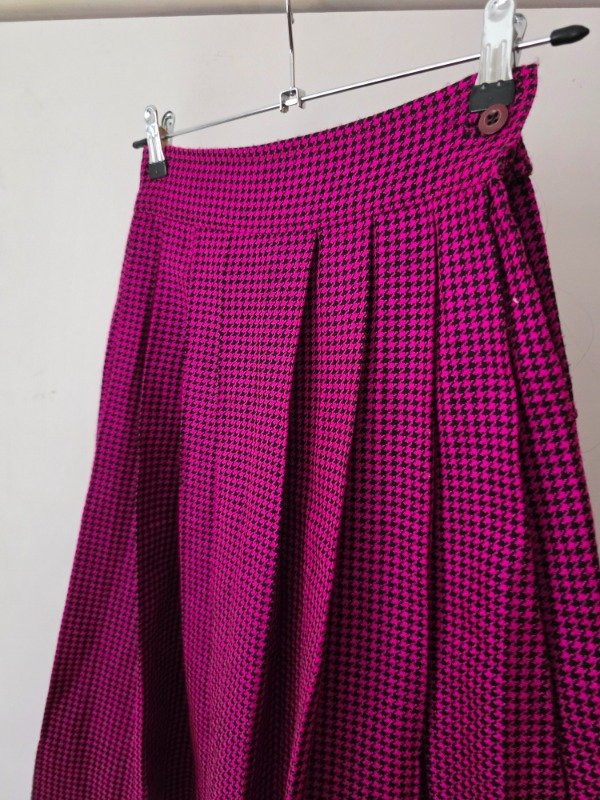 Falda fucsia acampanada — imagen 5