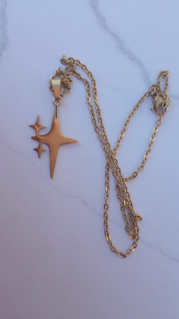 Producto - Collar con Destello - Acero Dorado