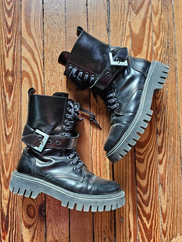 Producto - Borcegos Sarkany Negros n40 A