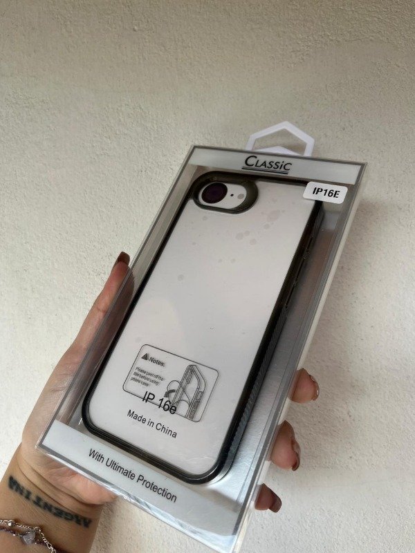 Producto - Iph 16 e tpu premium borde oscuro