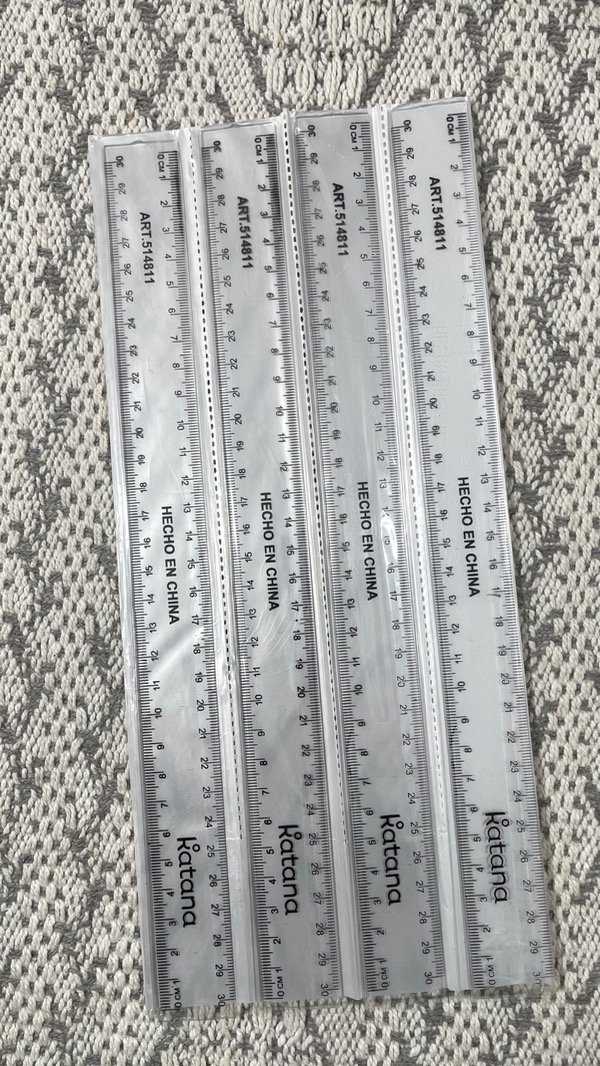Producto - Regla transparente 30cm x1