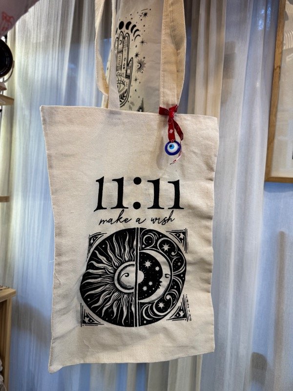 Producto - Tote 11:11