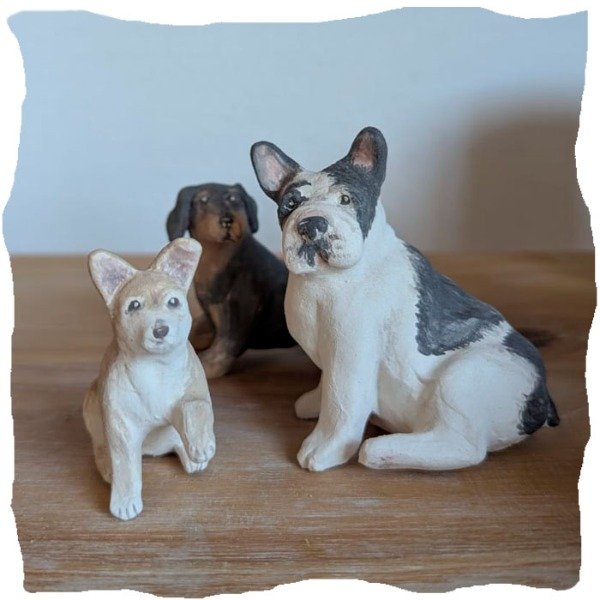 Producto - Pequeña escultura de Mascota LEER