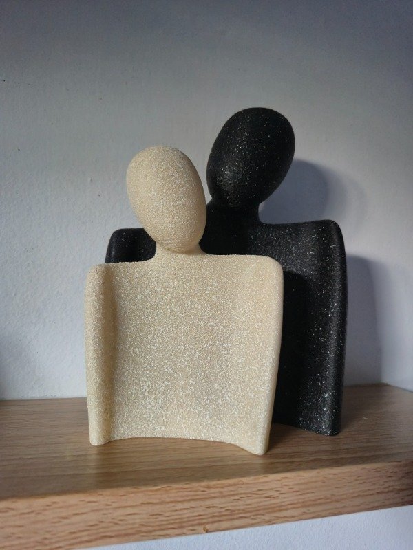 Producto - Escultura Abrazo en Pareja