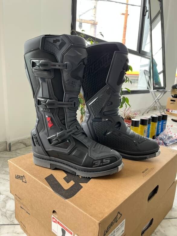 Producto - Botas Leatt Boot 3.5 - Stealth Black