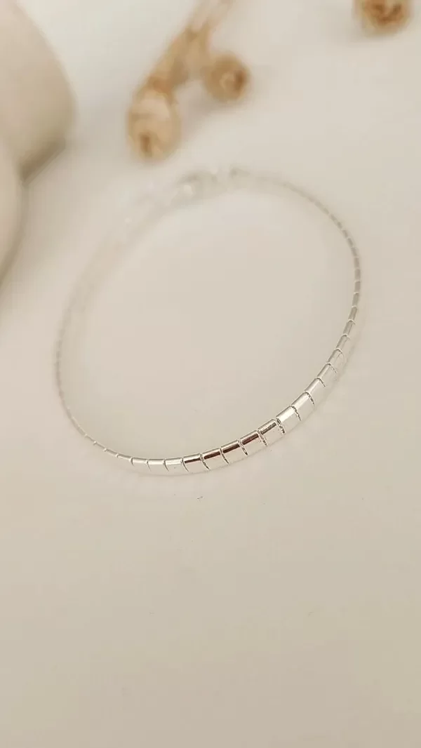 Producto - Pulsera cinta textu semi rigid ACERO BLANCO