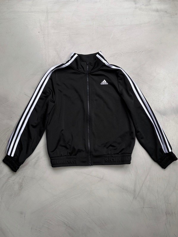 Producto - campera adidas negra