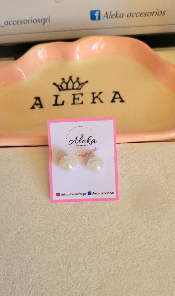 Producto - Aros perlas grandes tornasolados de acero quirúrgico - 2
