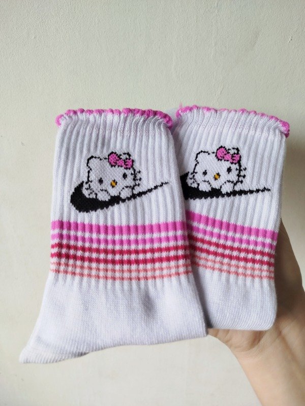 Producto - Tenis rose Kitty borde y rayas rosa