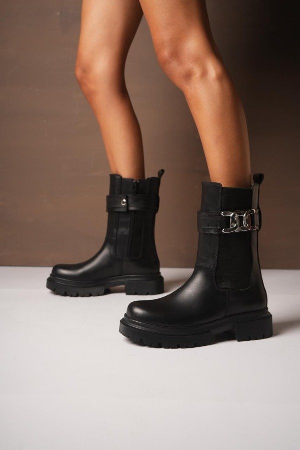 Producto - Borcegos Dimitria Negro // 86700 TRANSF