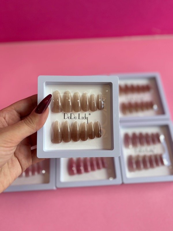 Producto - Press On DoDo Lady 02