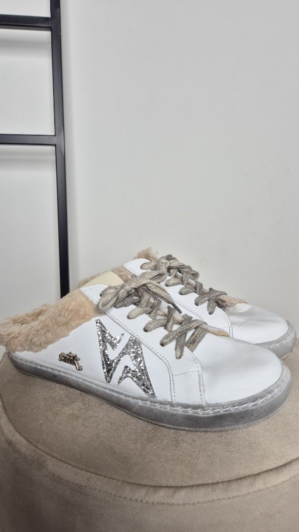 Producto - Zapatillas Simonka - N38