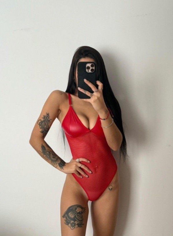 Producto - BODY DE RED ENGOMADO ROJO