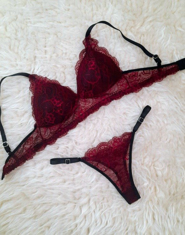 Producto - CONJUNTO PUNTILLA TAZA TRIÁNGULO